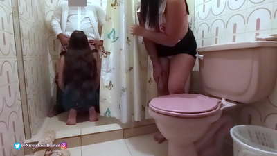 Medicīnas māsa atrod ārstu, kas slimnīcas vannas istabā drāž pacientu / 1. DAĻA / NicoleLondrawer / Chiquicandy